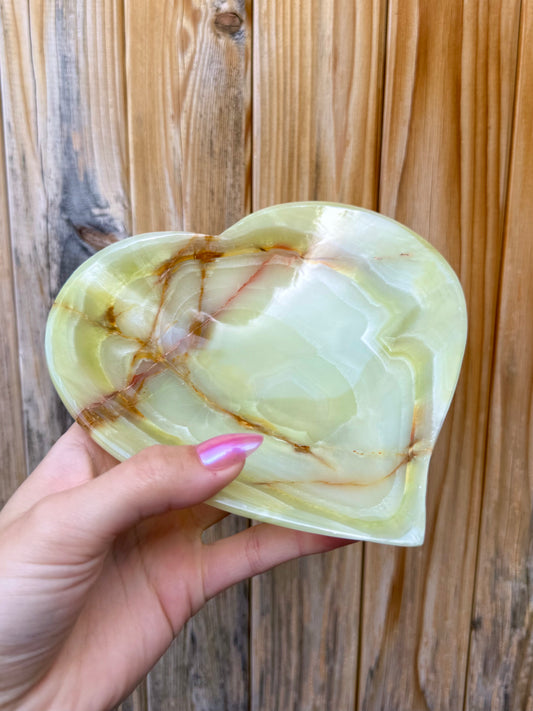 Hand-carved Onyx Heart Bowl (Opt A)