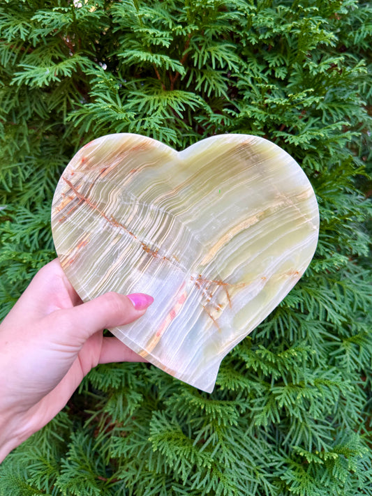 Hand-carved Onyx Heart Bowl (Opt B)